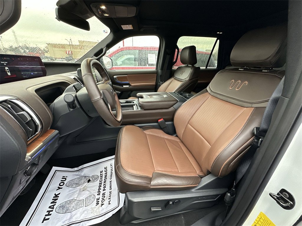 Used 2025 Ford Expedition Max King Ranch image 11