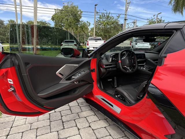 Used 2023 Chevrolet Corvette Stingray Premium Conv w/ Z51 Performance Package RWD image 22
