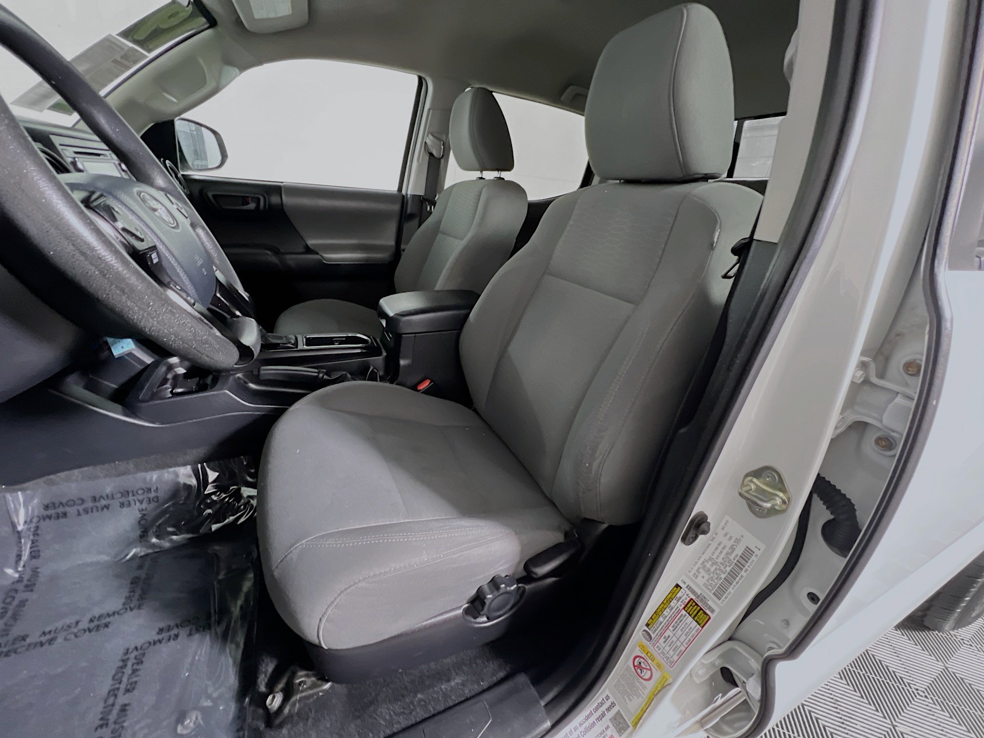 Used 2019 Toyota Tacoma SR w/ SR Convenience Package RWD image 15