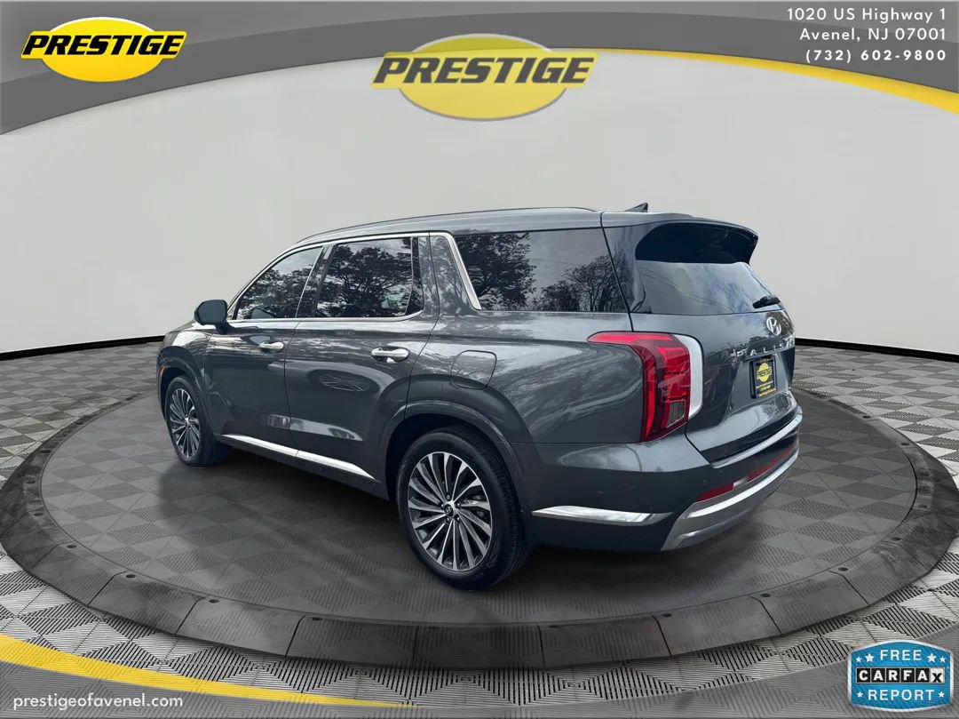 Used 2024 Hyundai Palisade Calligraphy image 7