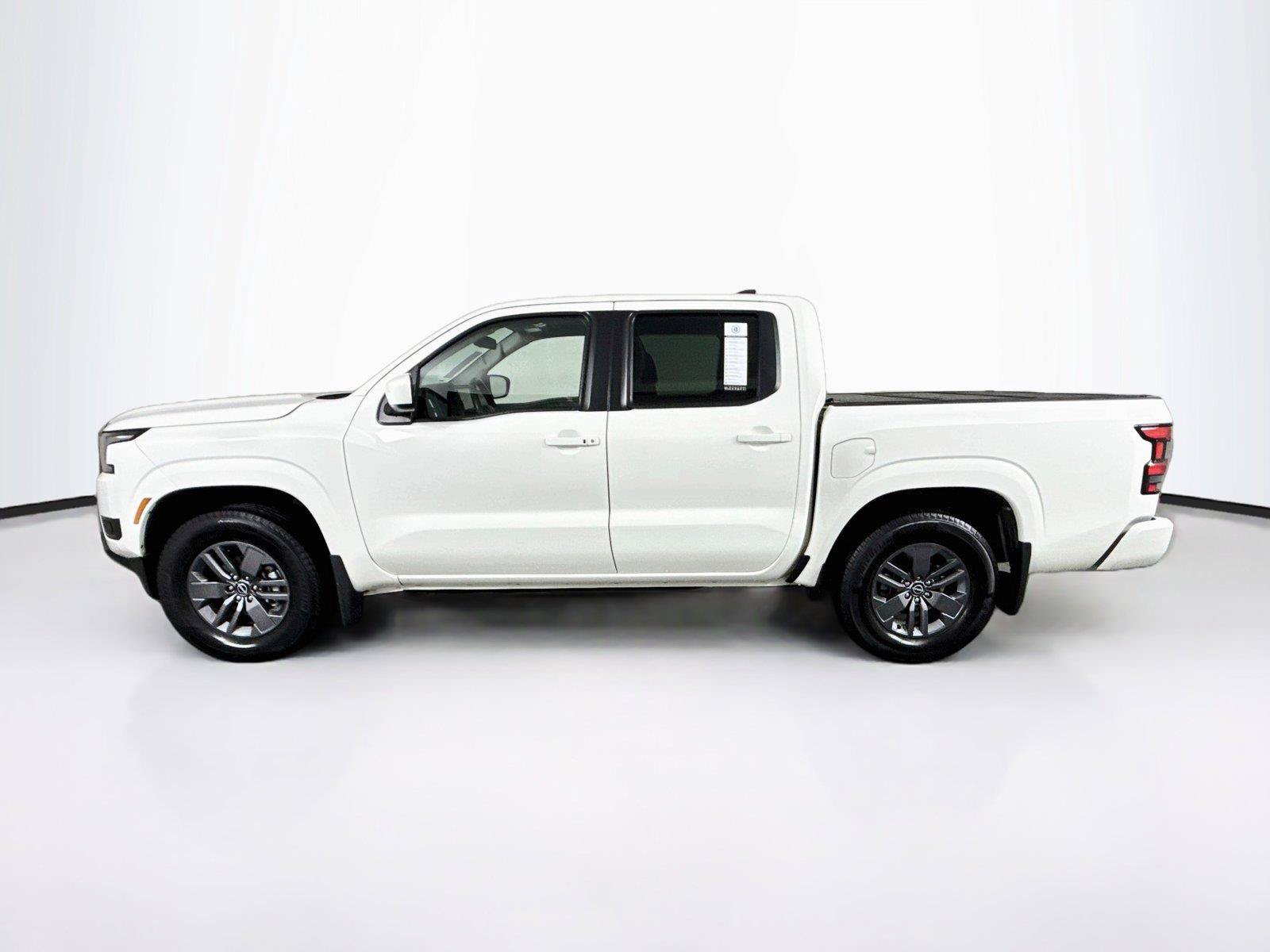 Used 2025 Nissan Frontier SV w/ SV Convenience Package RWD image 13