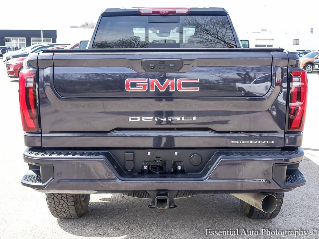 Used 2025 GMC Sierra 2500 Denali w/ Denali Reserve Package AWD/4WD image 8