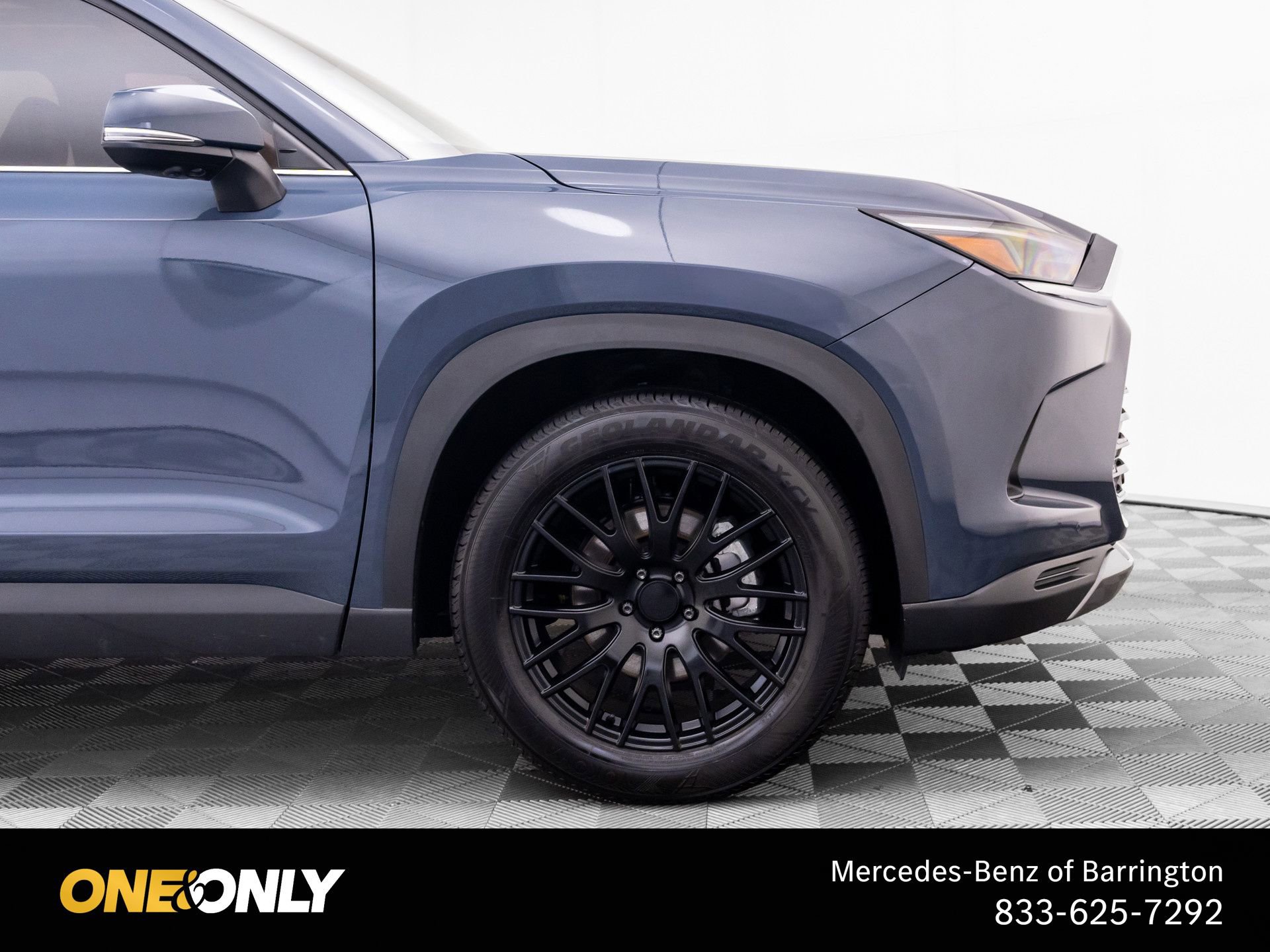 Used 2025 Toyota Grand Highlander AWD image 37