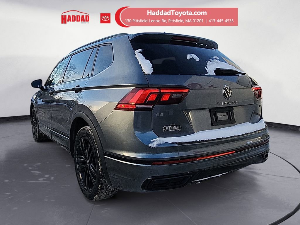 Used 2022 Volkswagen Tiguan SE R-Line image 3