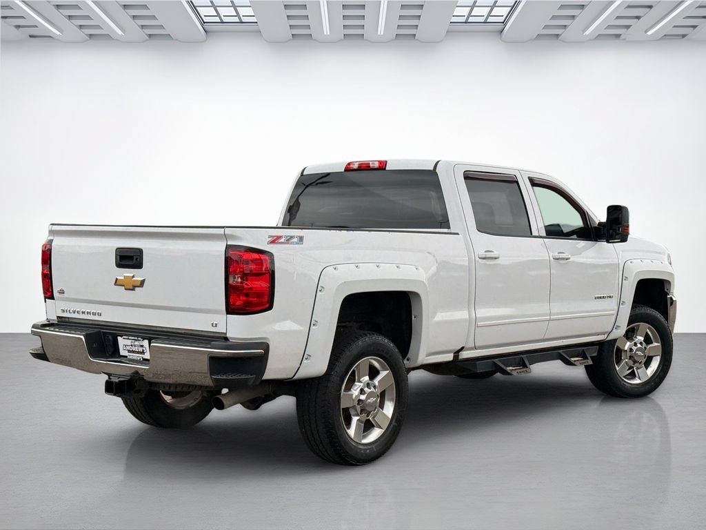Used 2016 Chevrolet Silverado 2500 LT w/ LT Convenience Package AWD/4WD image 3
