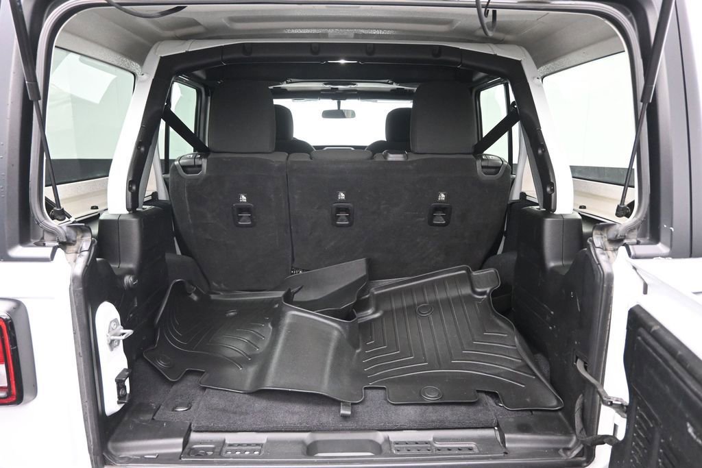 Used 2018 Jeep Wrangler Unlimited Sport S AWD/4WD image 29