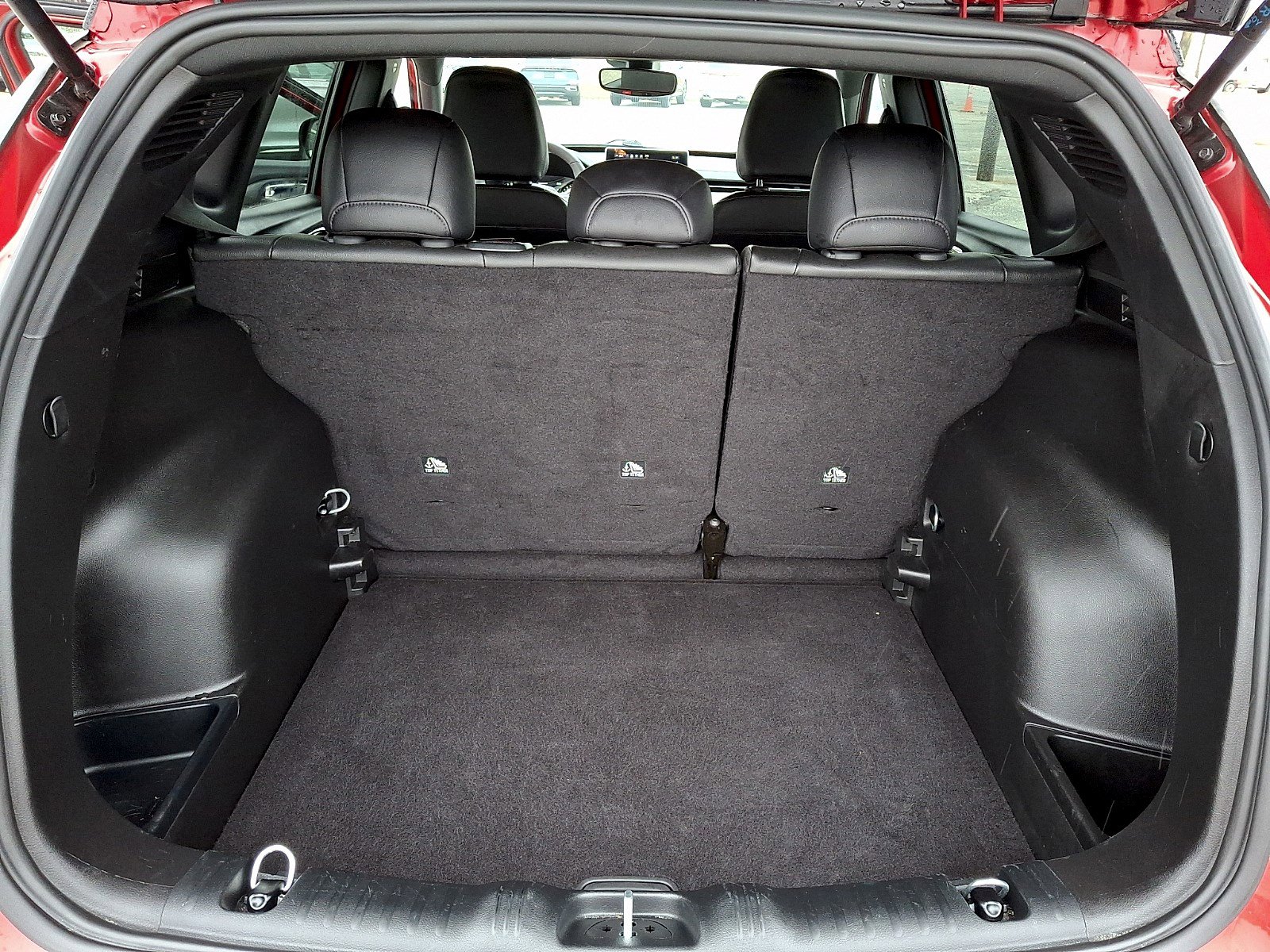 Used 2025 Jeep Compass Limited image 28