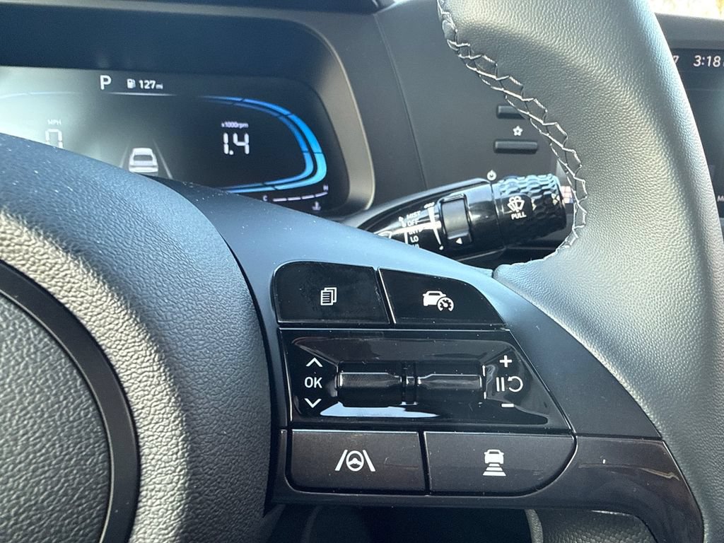 Certified 2026 Hyundai Elantra SEL Sport Premium FWD image 18