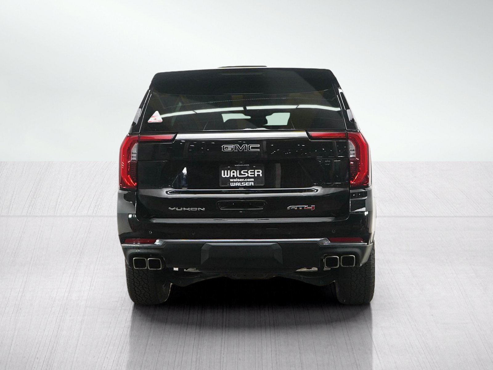 Used 2025 GMC Yukon AT4 AWD/4WD image 5