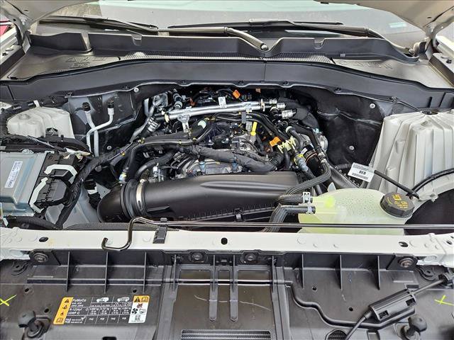 New 2026 Ford Explorer Active RWD image 17