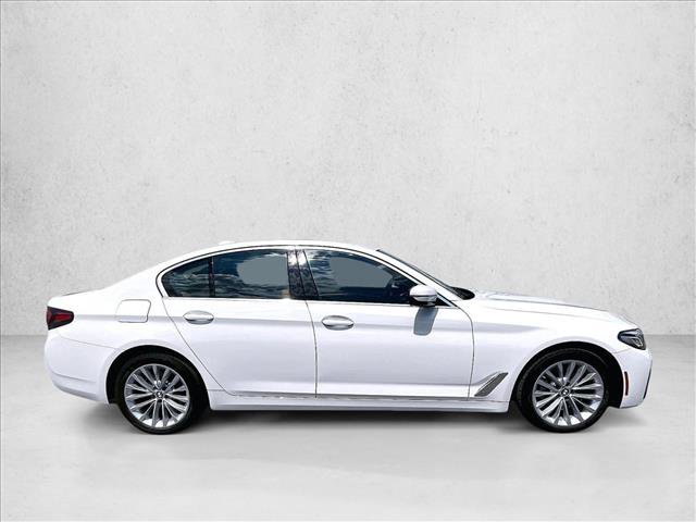 Used 2022 BMW 530i w/ Premium Package image 5
