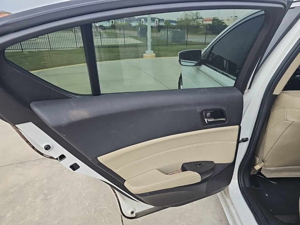 Used 2017 Acura ILX FWD image 14
