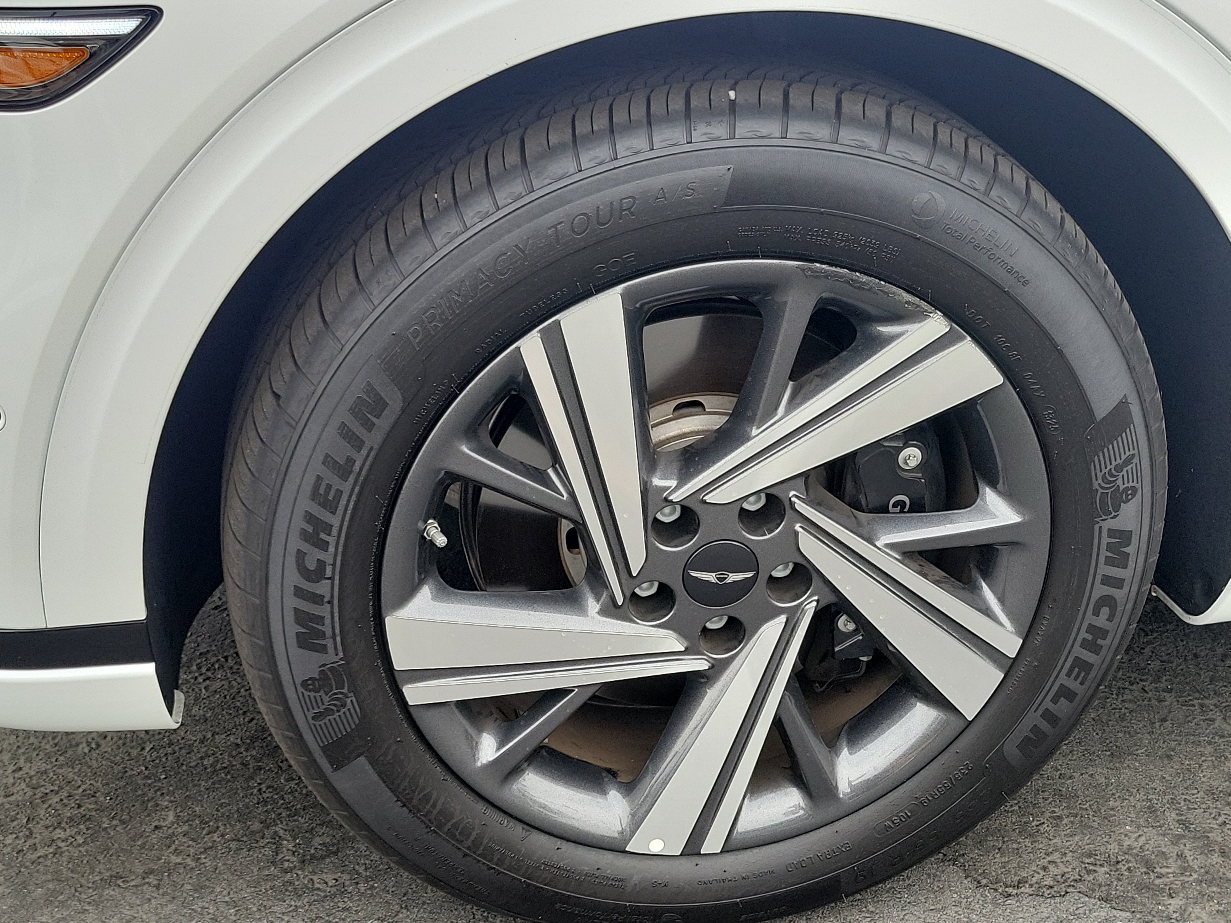 Certified 2026 Genesis GV70 3.5T Sport Advanced AWD/4WD image 7