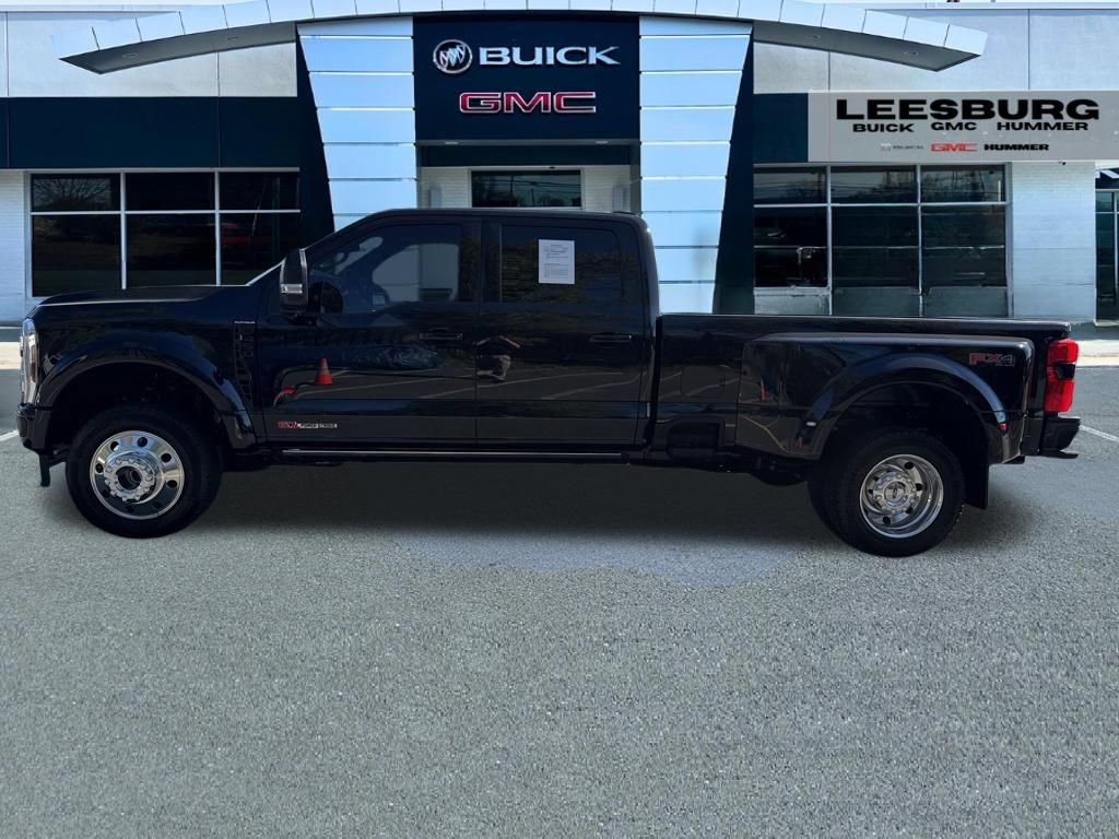 Used 2025 Ford F450 Platinum w/ FX4 Off-Road Package image 5