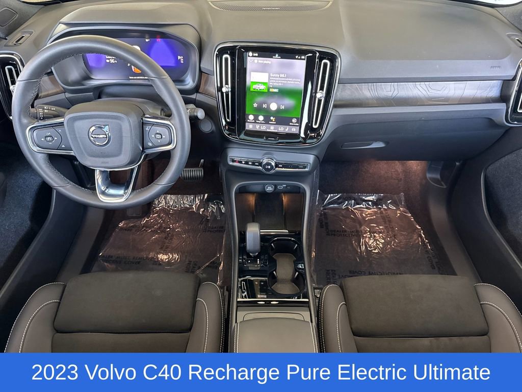 Certified 2023 Volvo C40 P8 Recharge Ultimate image 12