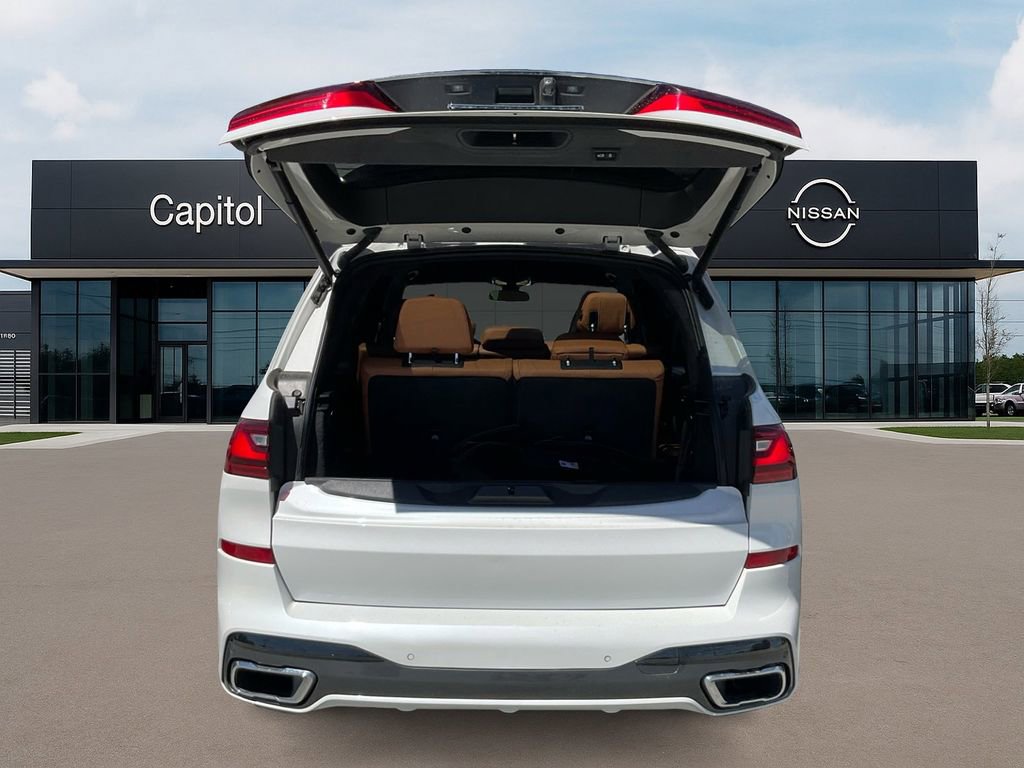 Used 2021 BMW X7 xDrive40i w/ M Sport Package image 10