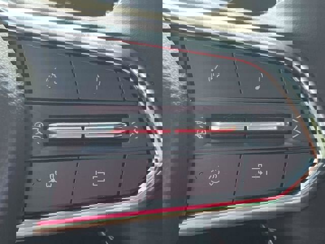 New 2025 Chevrolet Equinox EV LT image 31