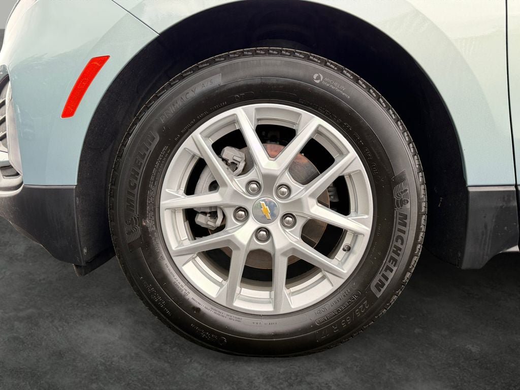 Used 2022 Chevrolet Equinox LT FWD image 4