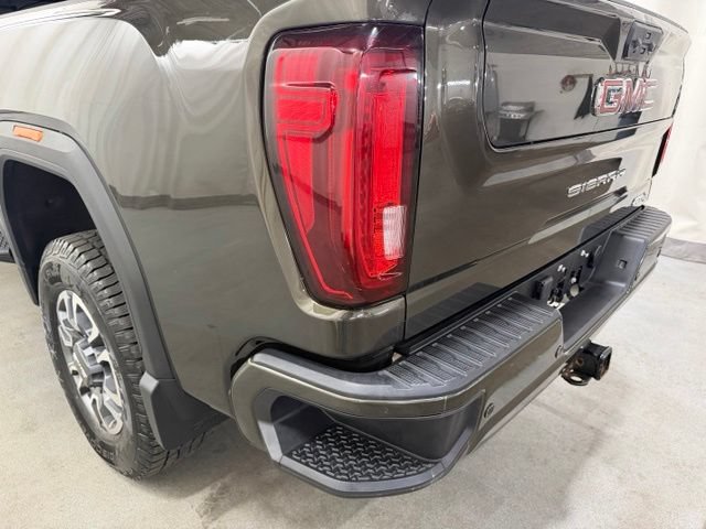 Used 2023 GMC Sierra 2500 AT4 w/ AT4 Preferred Package AWD/4WD image 9