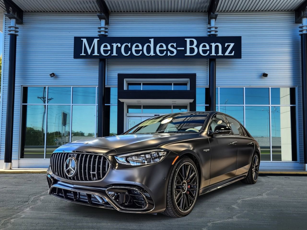 New 2026 Mercedes-Benz S 63 AMG S image 3