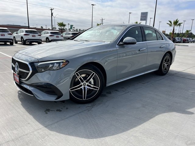 New 2026 Mercedes-Benz E 350 4MATIC Sedan image 3