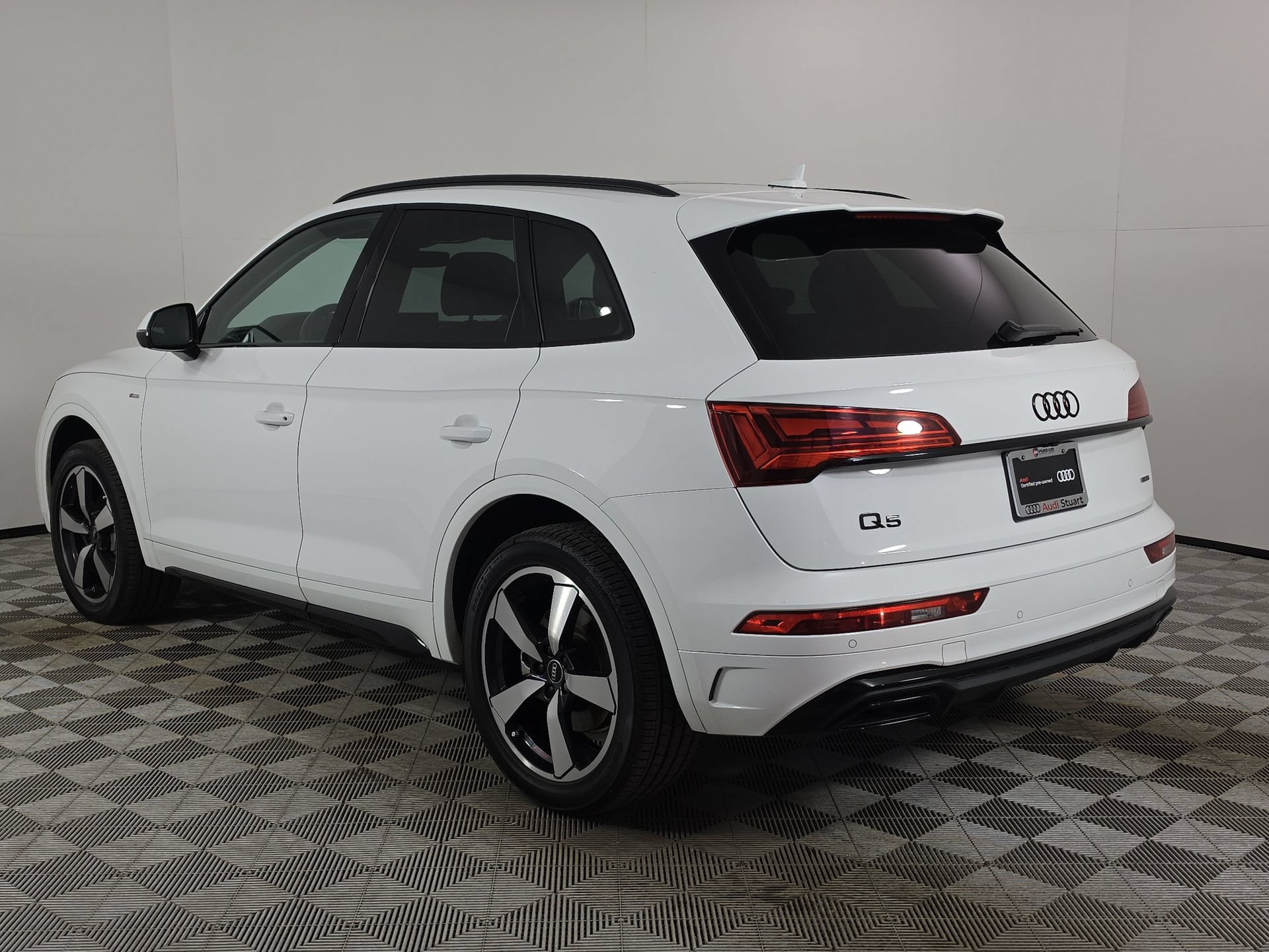 Used 2022 Audi Q5 2.0T Premium Plus AWD/4WD image 5
