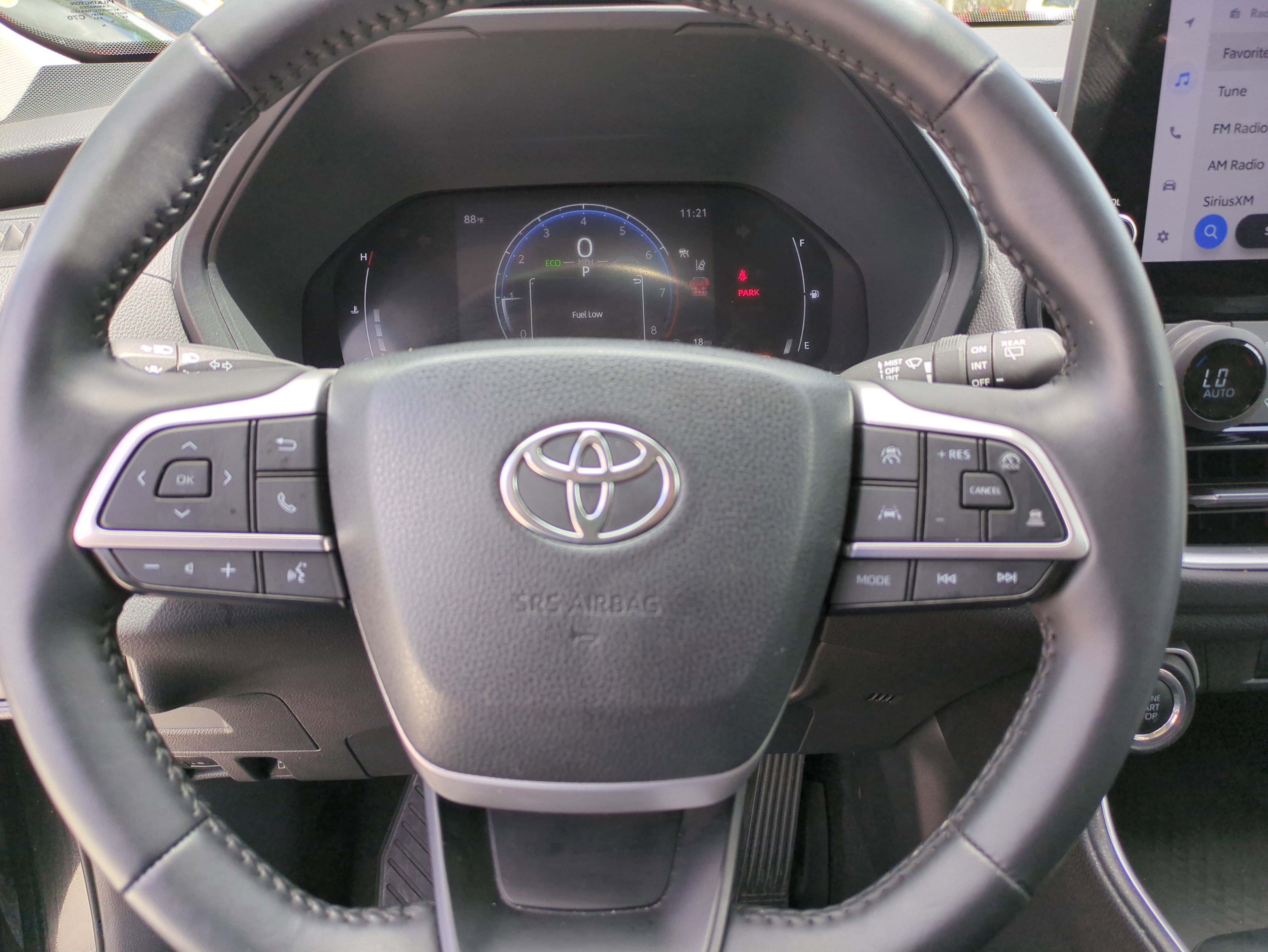 Used 2024 Toyota Grand Highlander XLE image 28