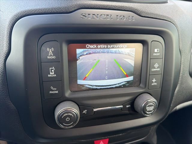 Used 2017 Jeep Renegade Latitude w/ Popular Equipment Group image 30