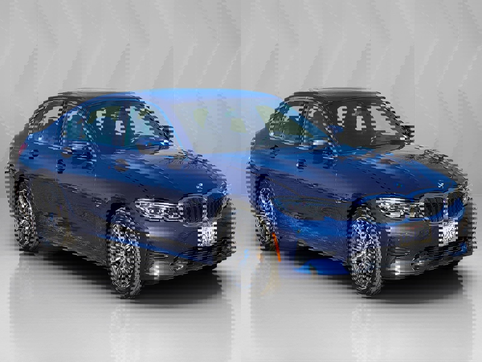 Used 2022 BMW 330e xDrive w/ Premium Package image 8