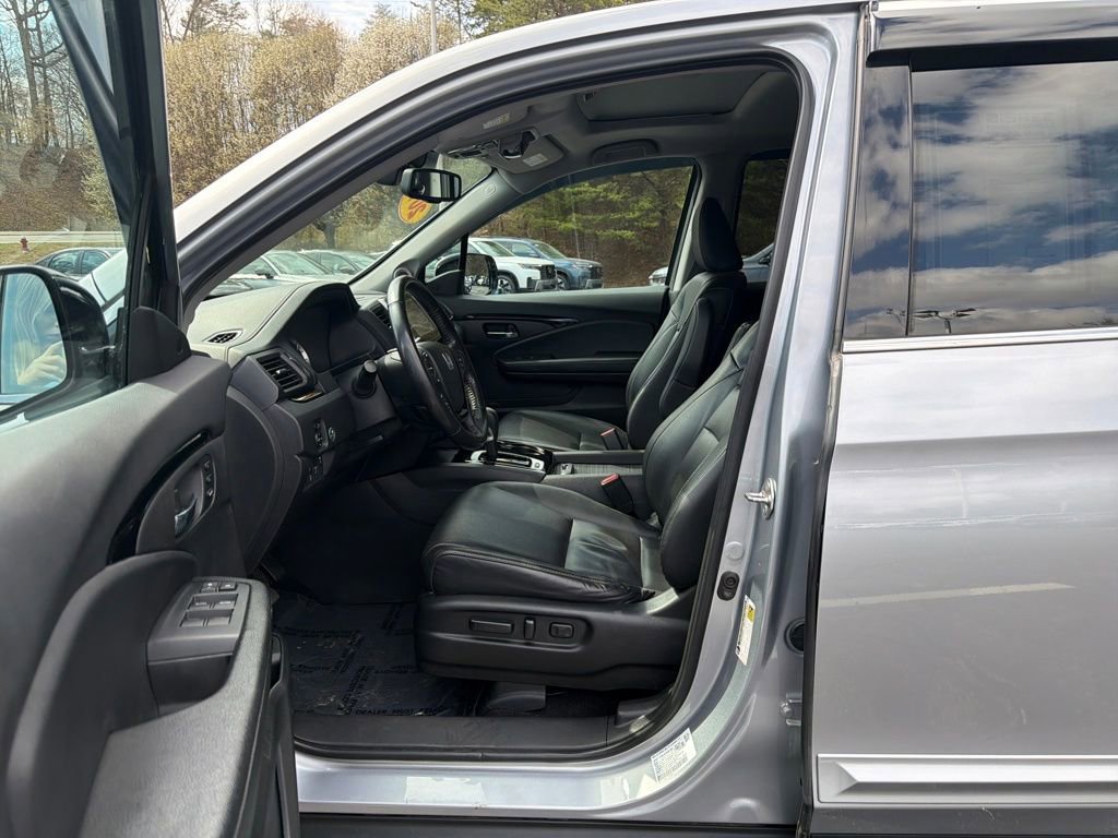 Used 2019 Honda Ridgeline RTL-E image 12