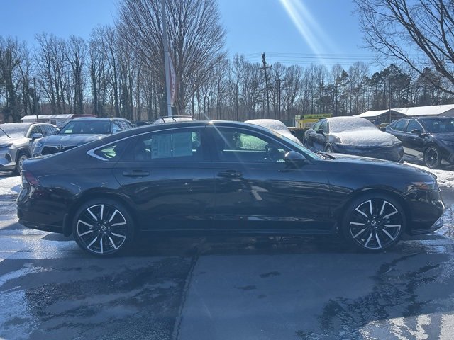 Used 2024 Honda Accord Touring image 4