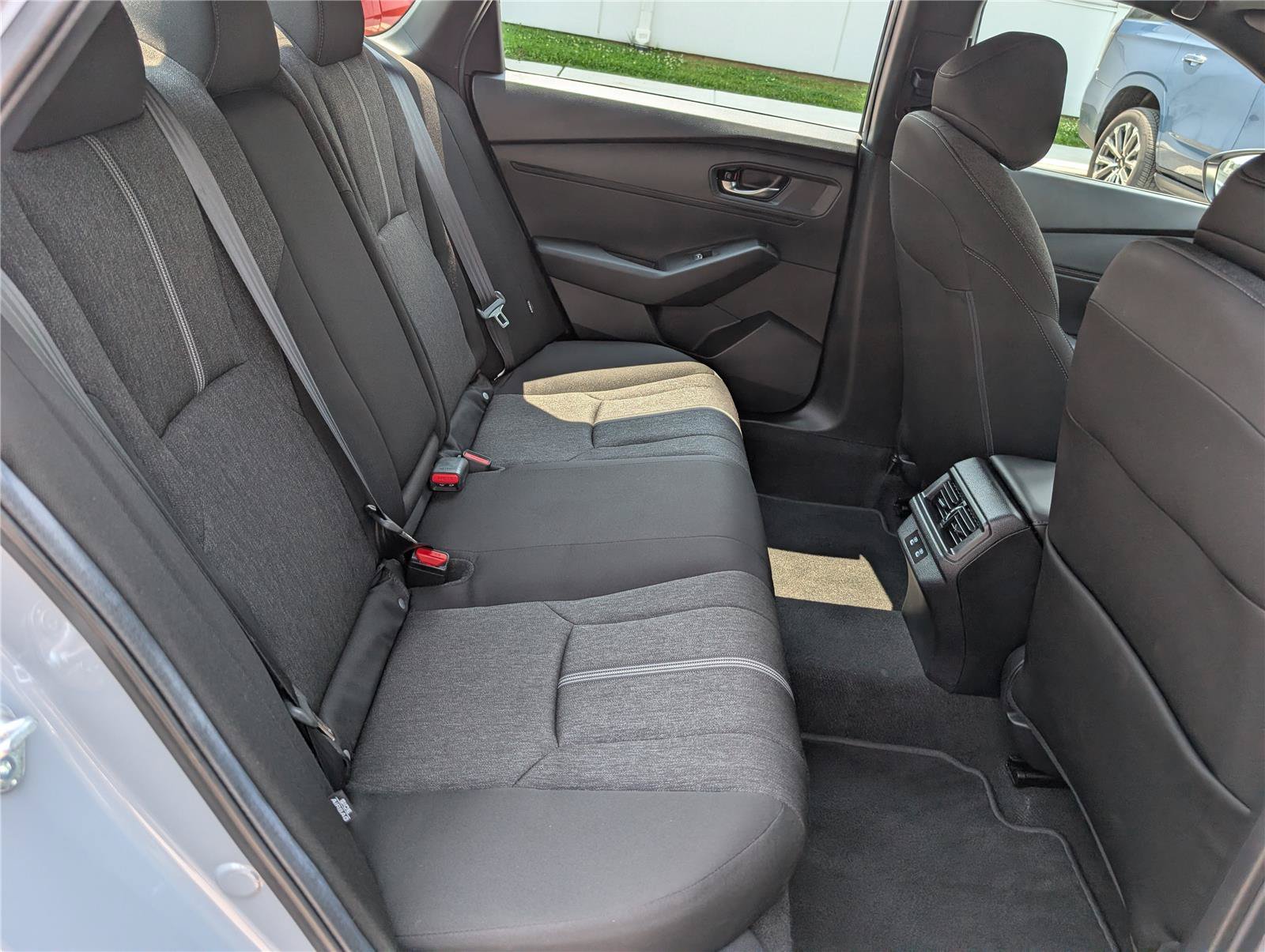 Used 2025 Honda Accord Sport image 12