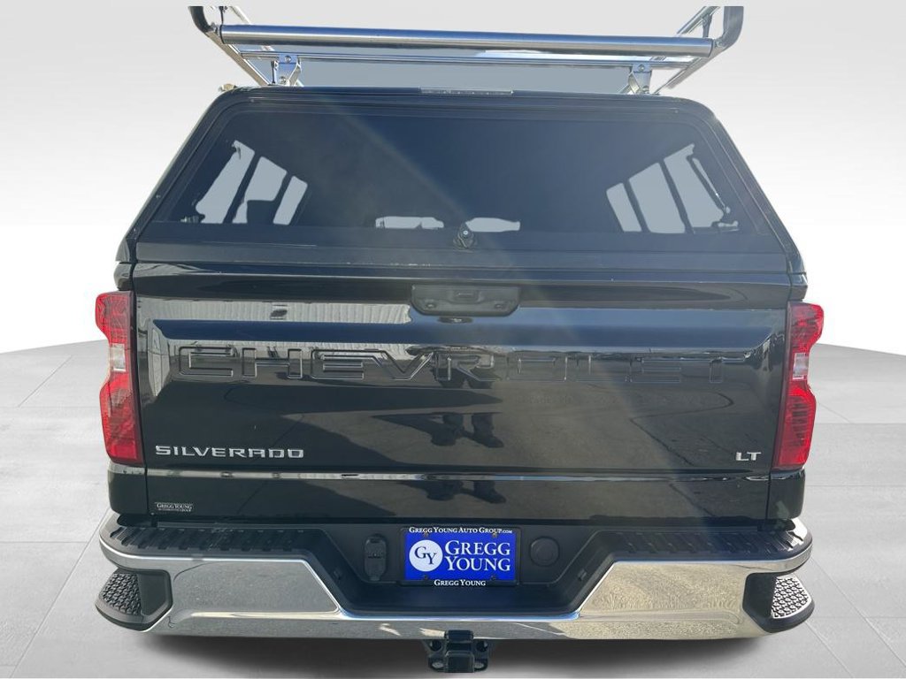 Used 2023 Chevrolet Silverado 1500 LT AWD/4WD image 7