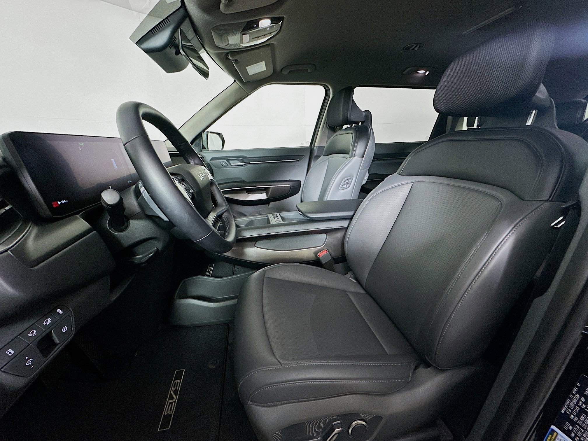 Used 2024 Kia EV9 Light image 13