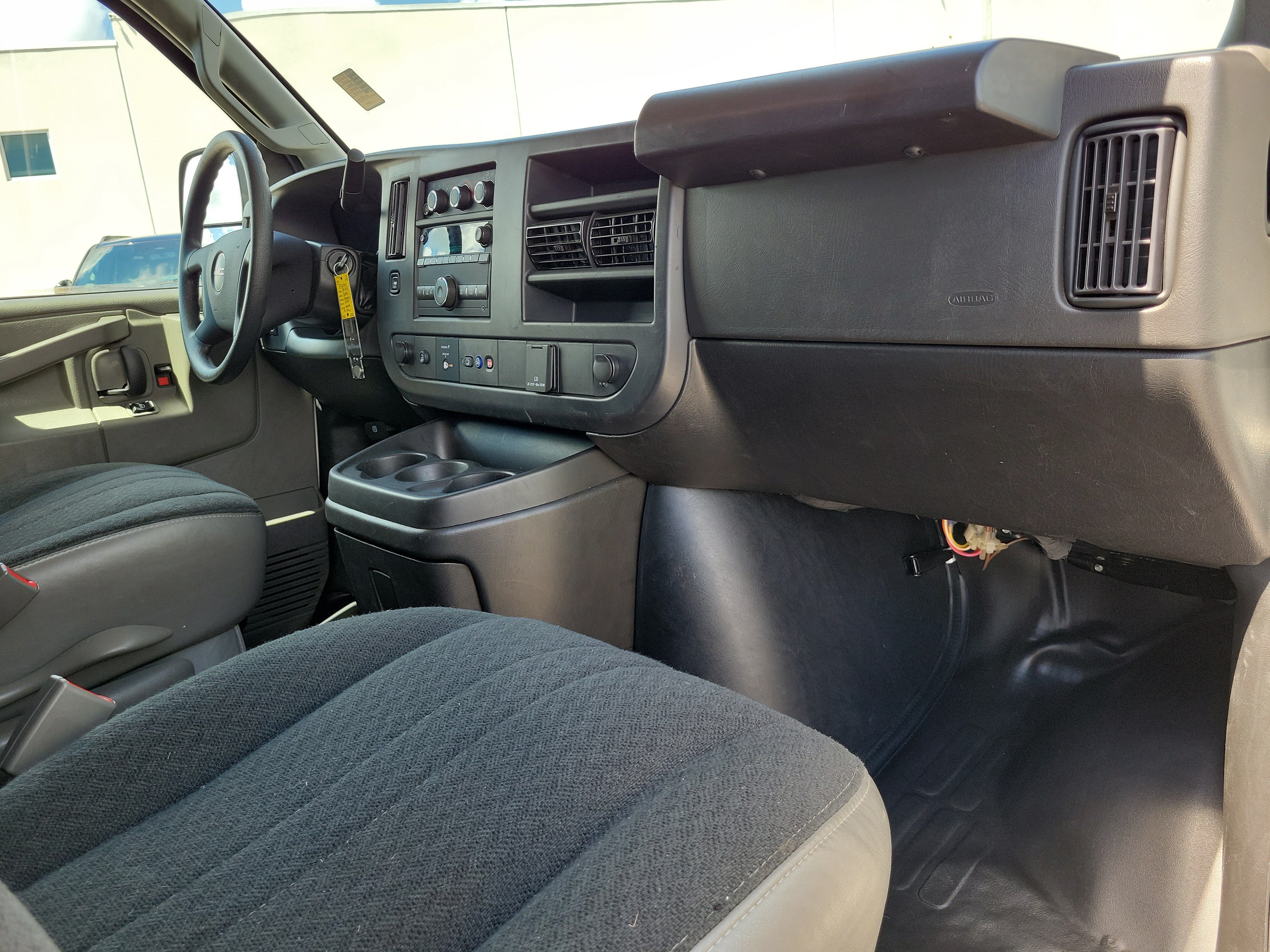 Used 2024 GMC Savana 2500 w/ Driver Convenience Package RWD image 16