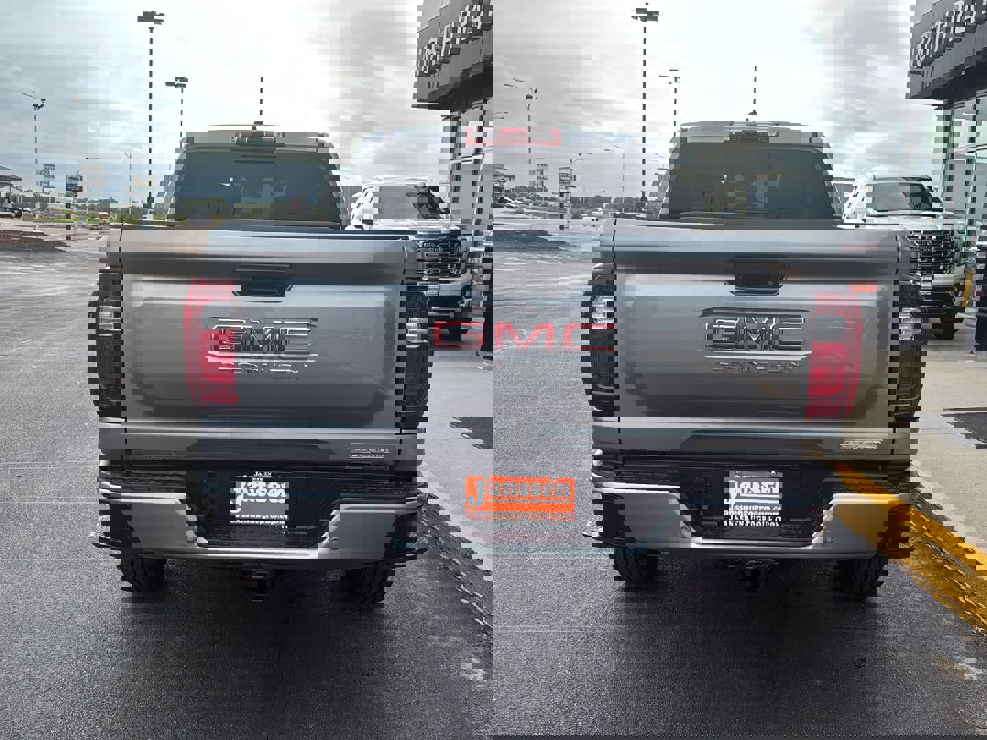 New 2026 GMC Canyon Elevation w/ Convenience Package image 3