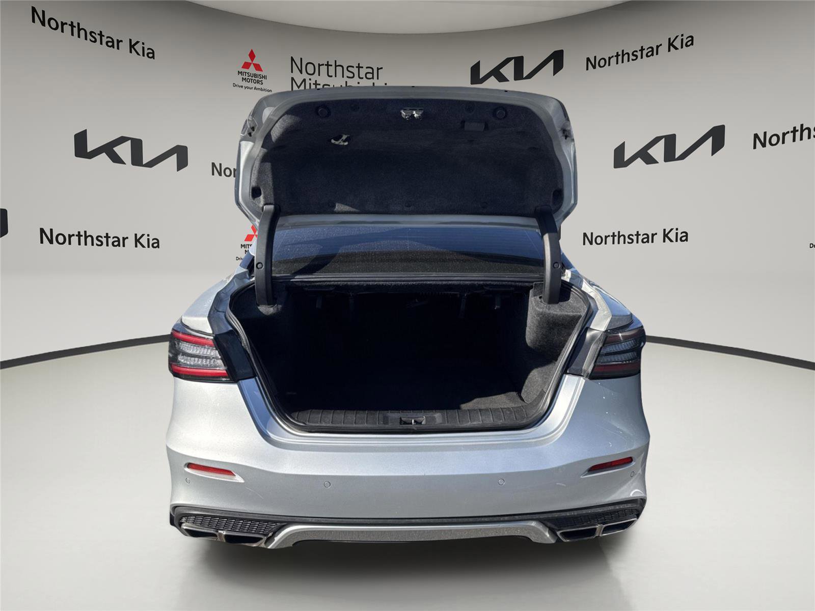 Used 2020 Nissan Maxima 3.5 SL w/ Floor Mat Group image 7