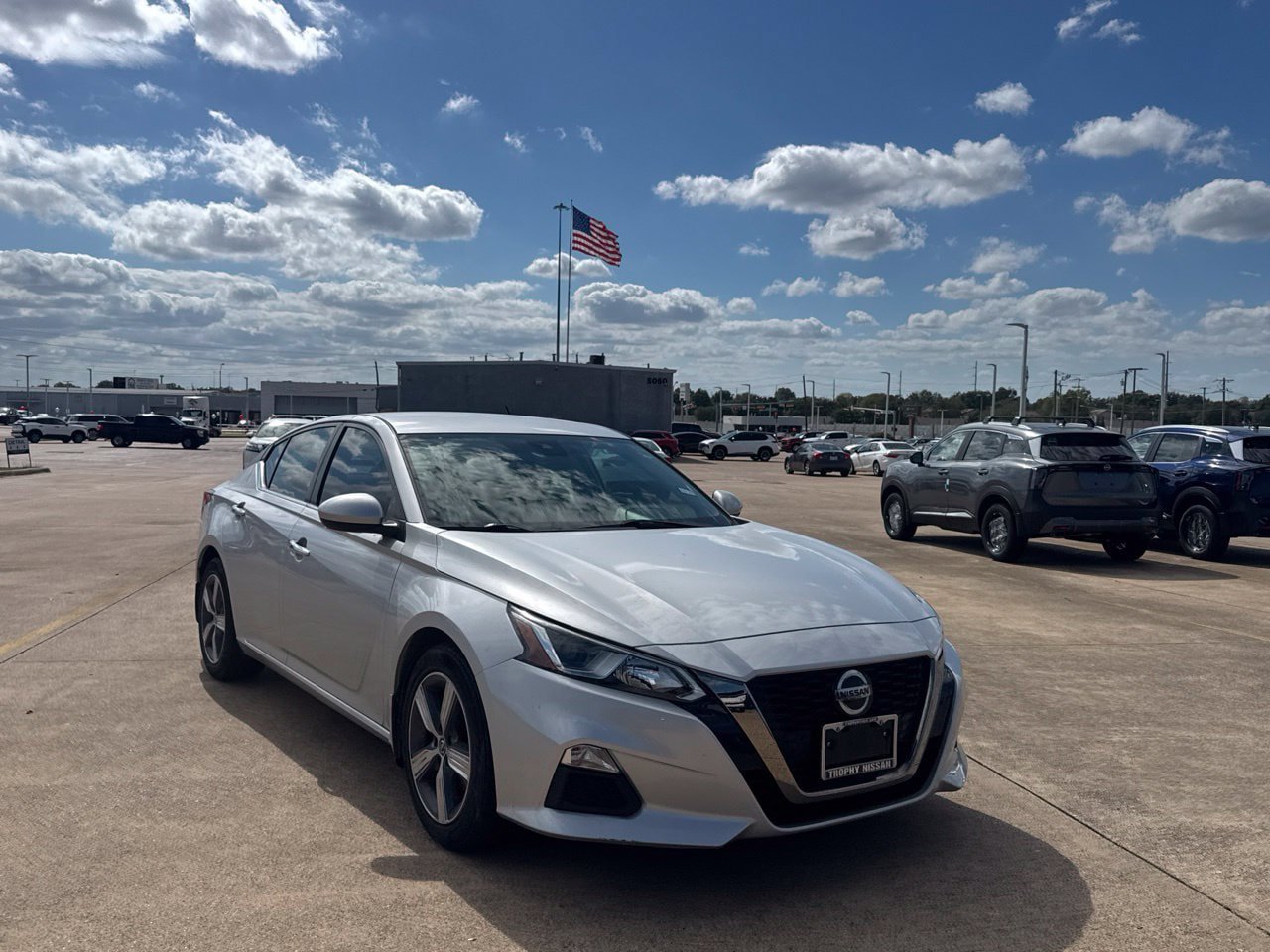 Used 2020 Nissan Altima 2.5 S w/ Driver Assist Package FWD image 3