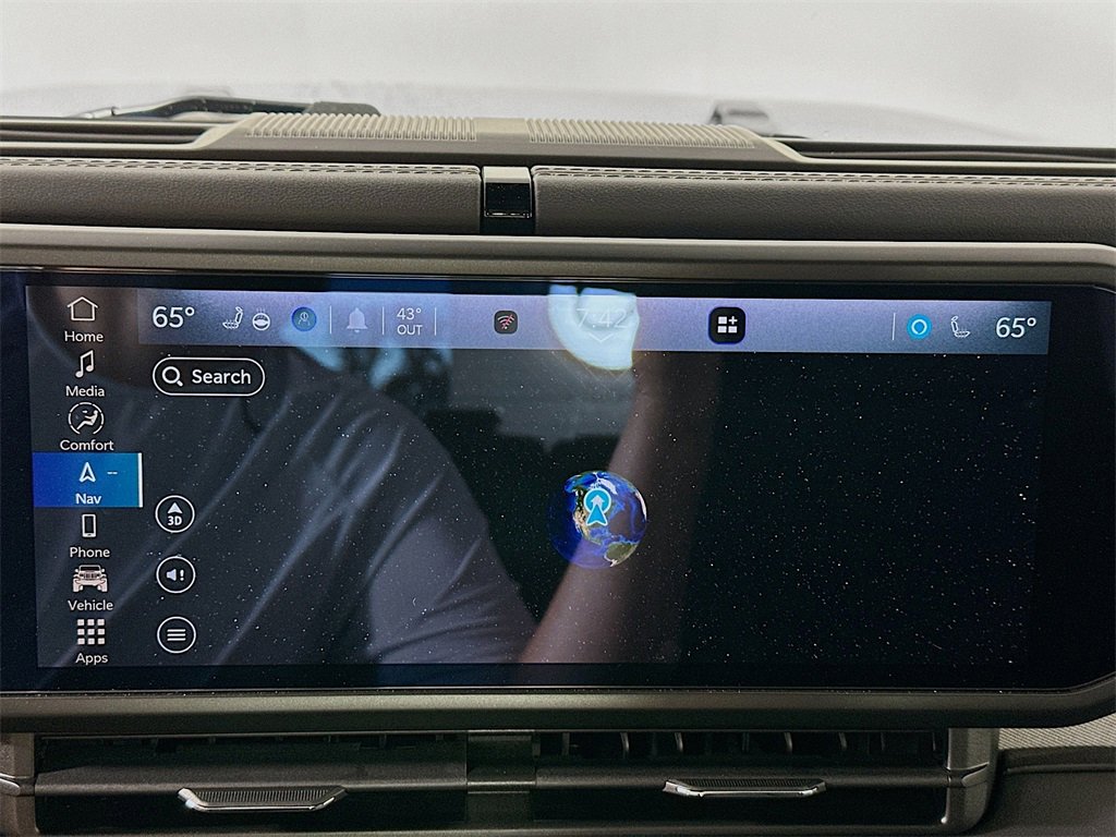 Used 2024 Jeep Wrangler Sahara w/ Technology Group image 13