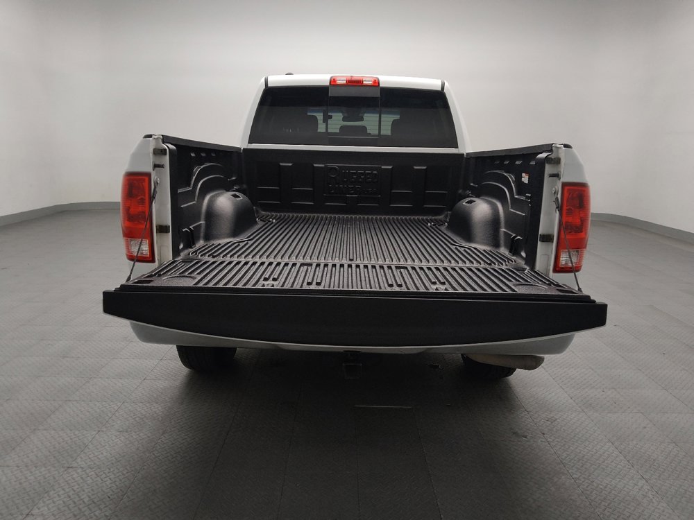 Used 2019 RAM 1500 Classic SLT image 29