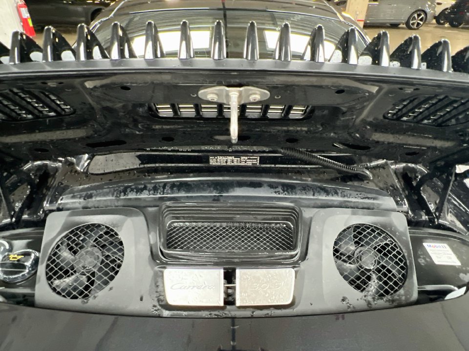 Certified 2017 Porsche 911 Carrera S RWD image 27