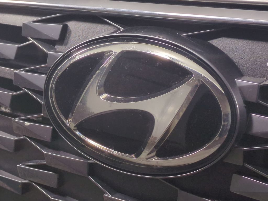 Used 2020 Hyundai Ioniq SEL FWD image 13