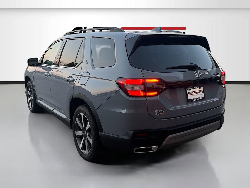 Used 2023 Honda Pilot Elite image 5