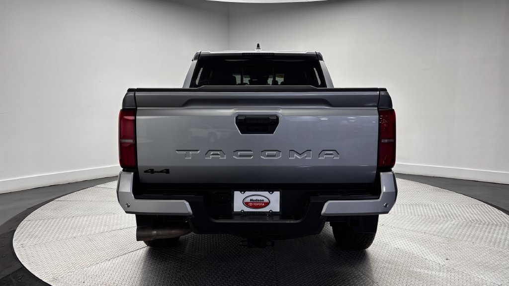 Used 2024 Toyota Tacoma TRD Off-Road w/ TRD Off Road Upgrade Package AWD/4WD image 38