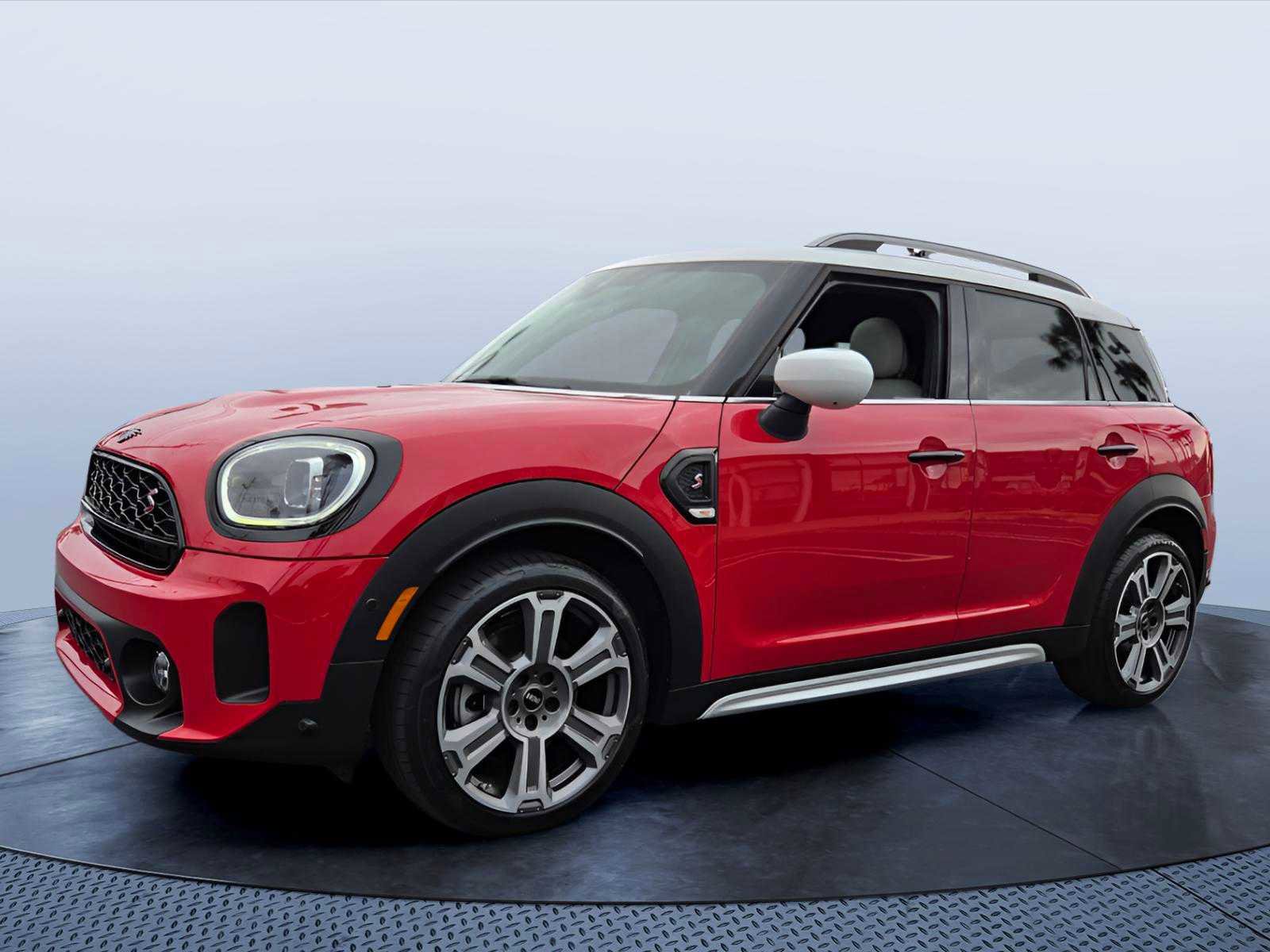 Certified 2024 MINI Cooper Countryman S FWD image 2