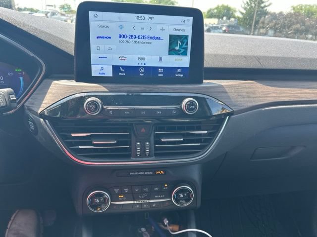 Used 2020 Ford Escape Titanium AWD/4WD image 15