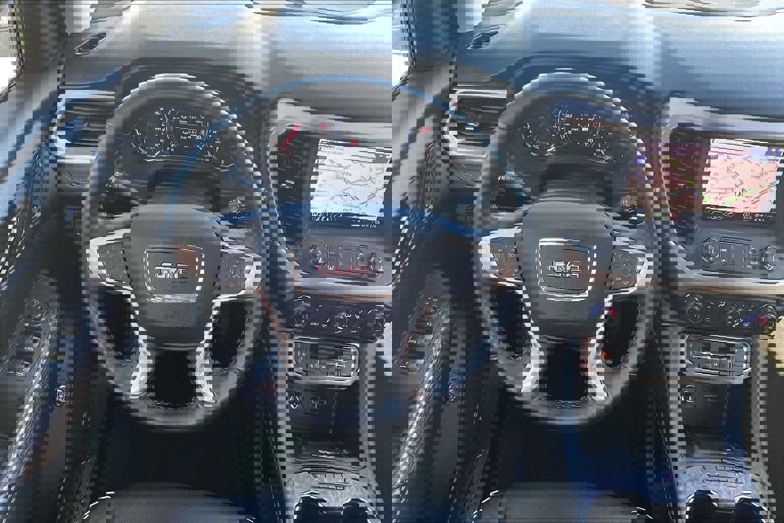 Certified 2023 GMC Acadia Denali w/ Denali Ultimate Package image 5