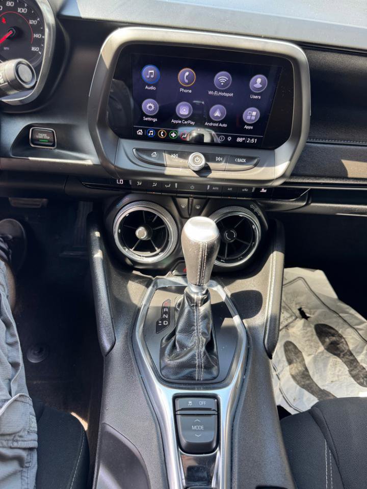 Used 2019 Chevrolet Camaro LT w/ RS Package image 9