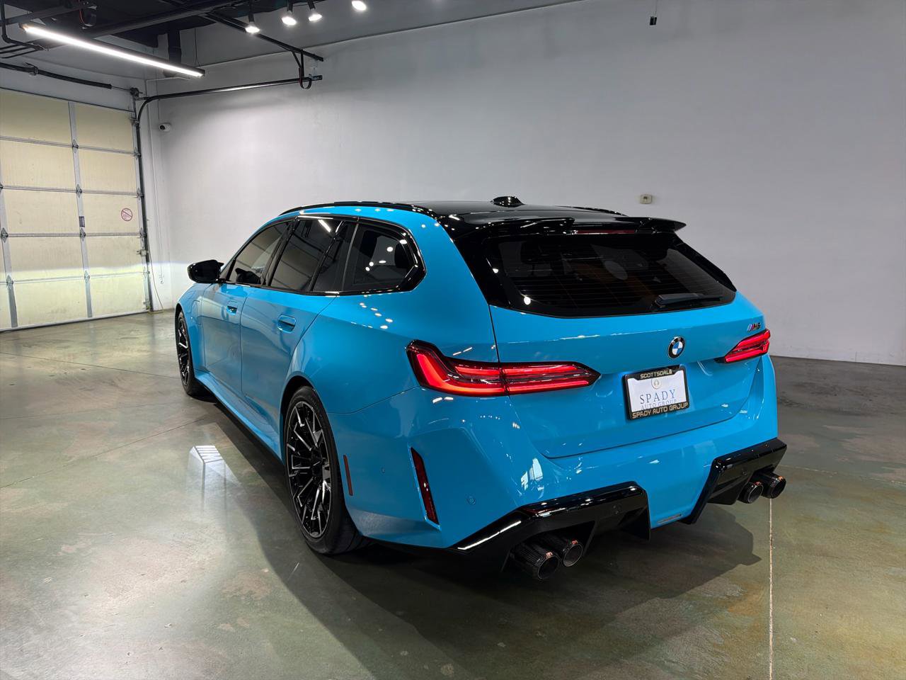 Used 2026 BMW M5 Touring image 6