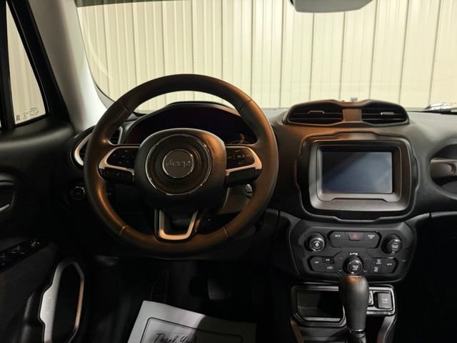 Used 2019 Jeep Renegade Latitude FWD image 29